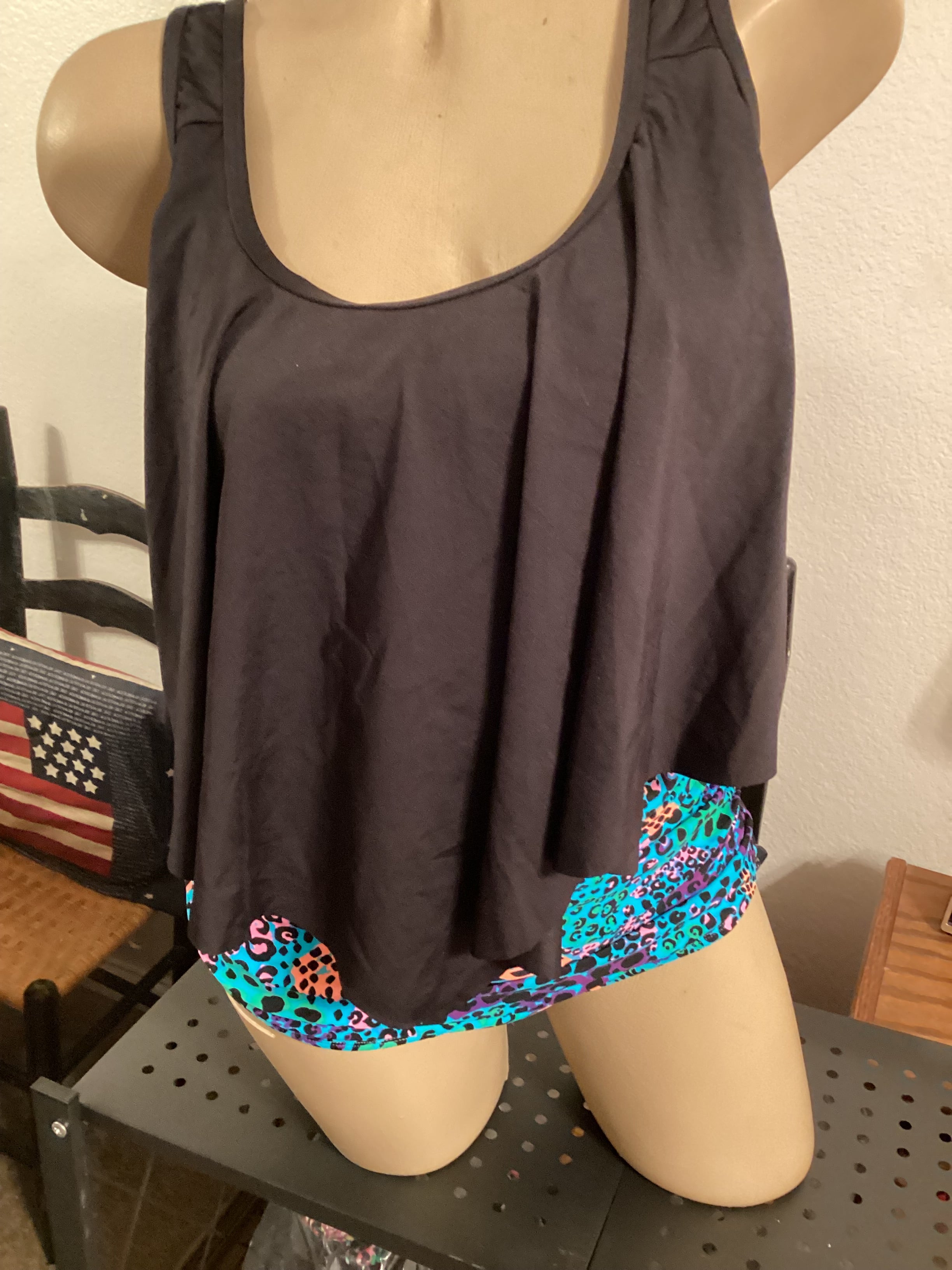 2 piece Tankini swimsuit multicolored bottom,black top full bottom coverage sizes s,m,l