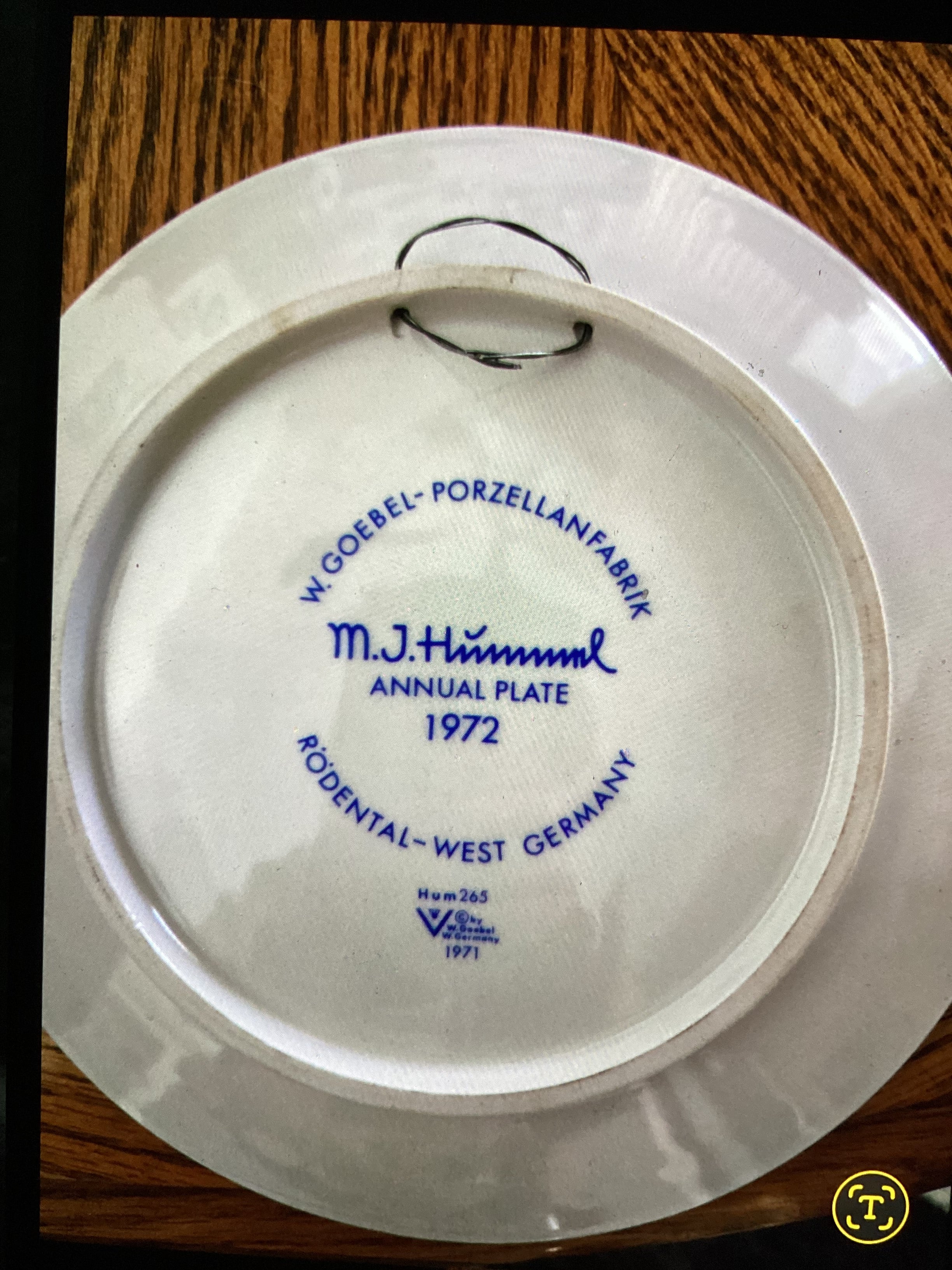 Mj Hummel 1972 plate