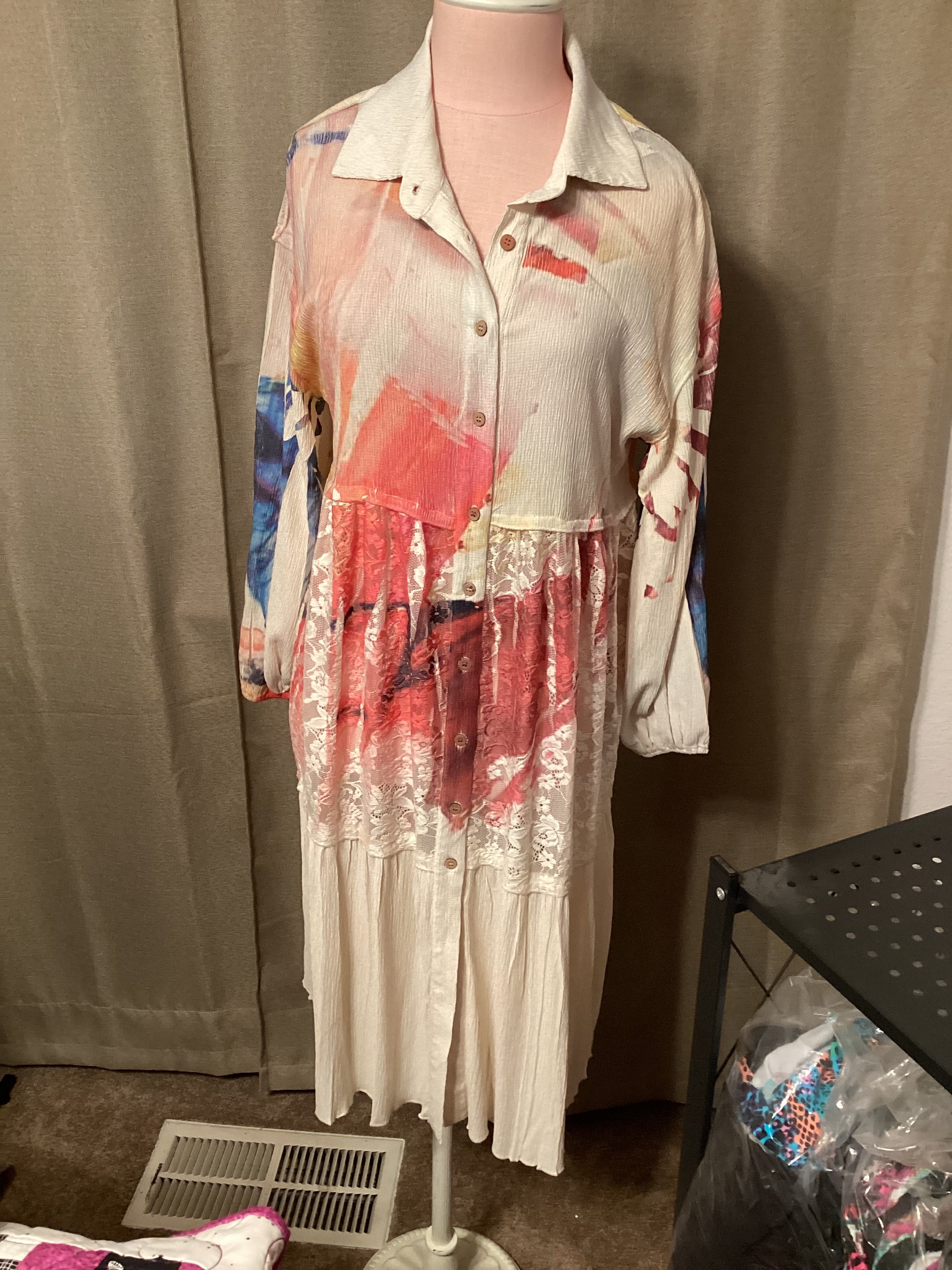 Origami multicolored collared dress with lace size small 21 inches armpit to armpit