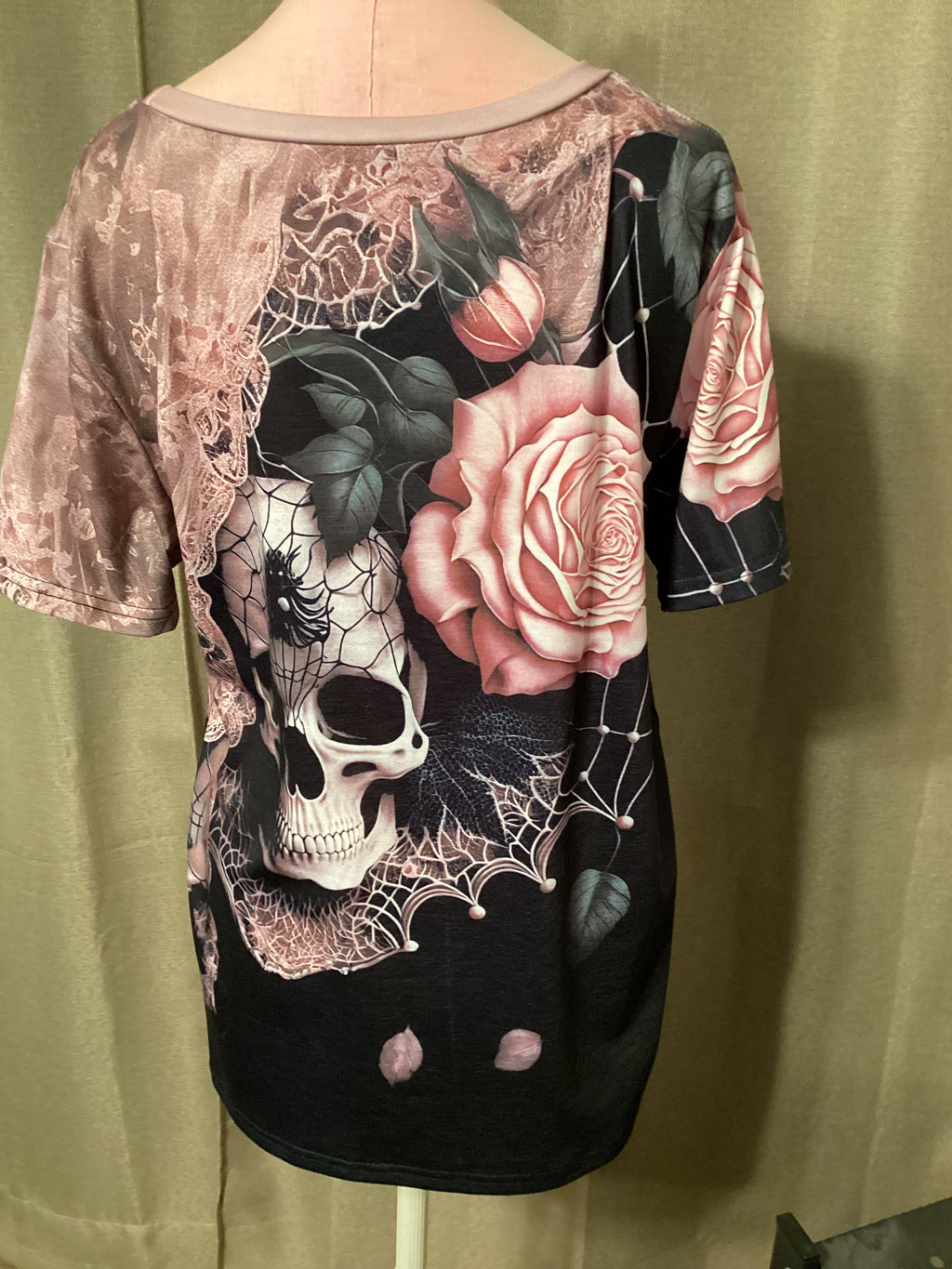 Gothic skull blouse short sleeves size large