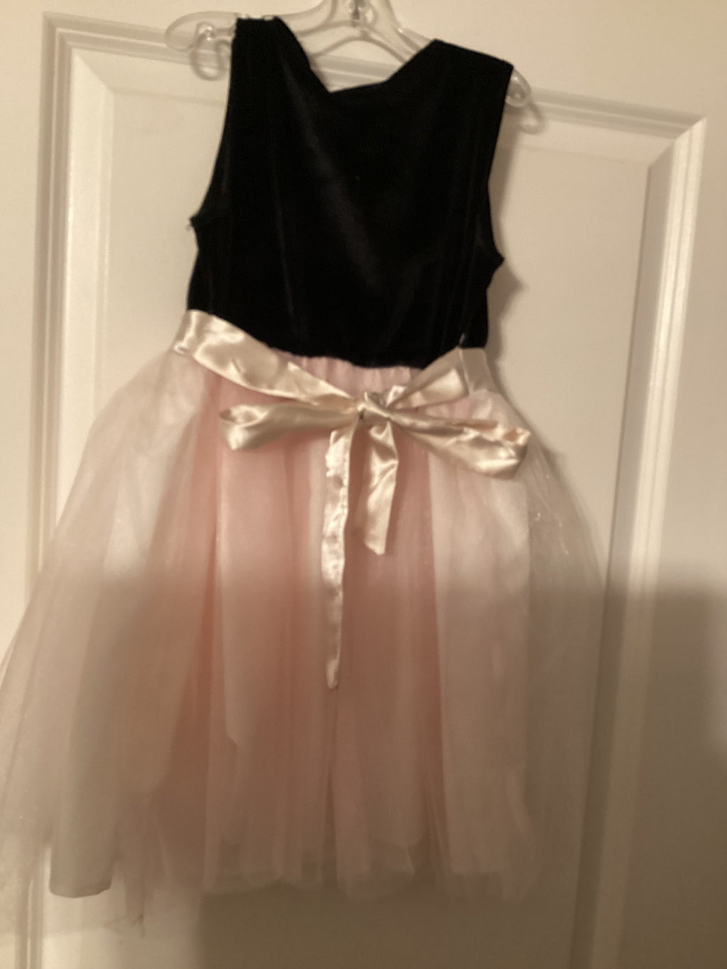 Pretty as a PIcture Little Girls Princess Dress Sizes 4 & 5