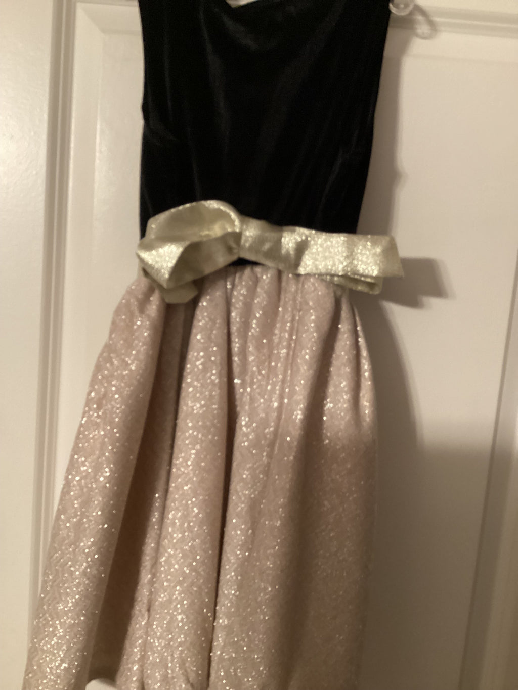 Youngland Little Girls Black & Gold Princess Dress Sizes 5 & 6X