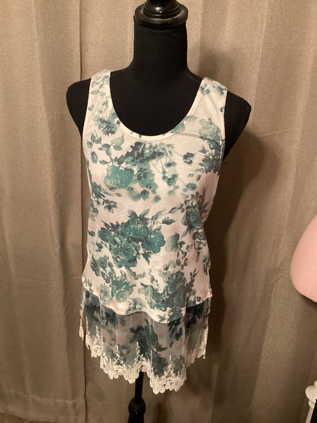 Origami Green Floral Tank Top Size Small