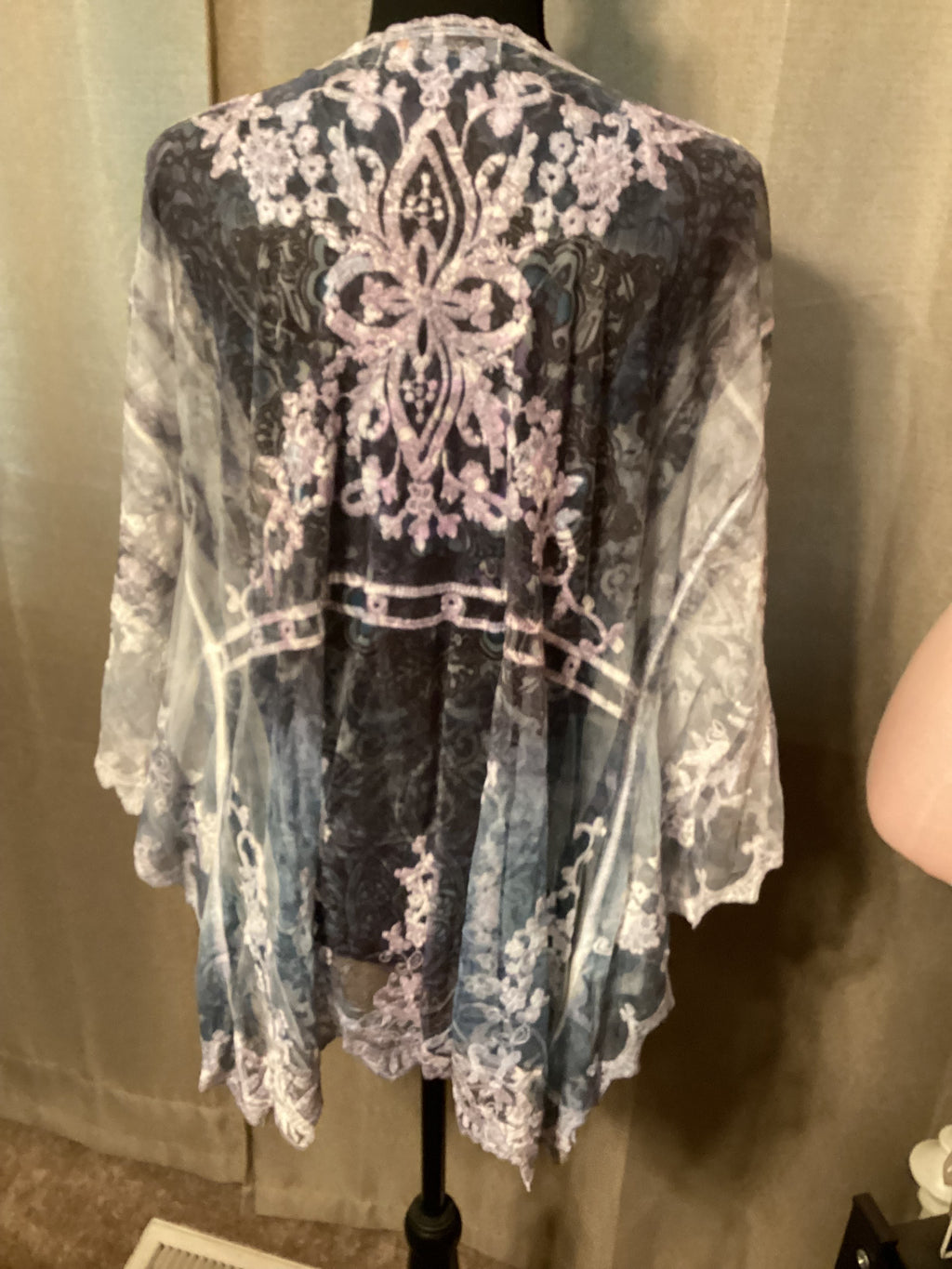 Origami Short Lace White/Purple Cardigan Free Size