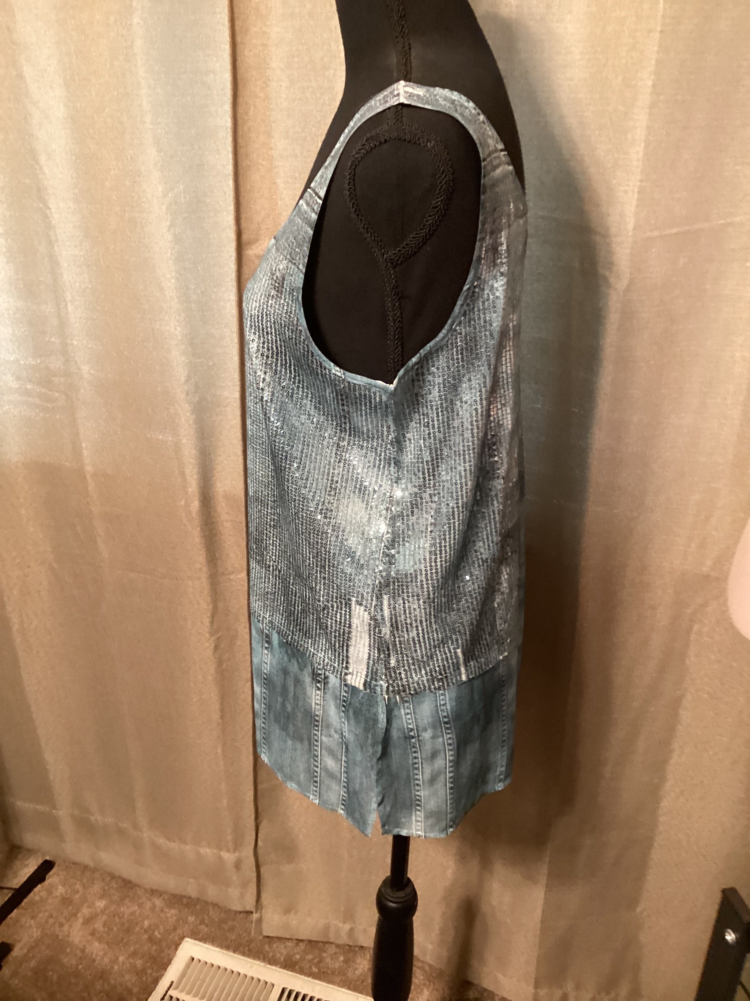 Origami Blue Shimmer Tank Top Size Small